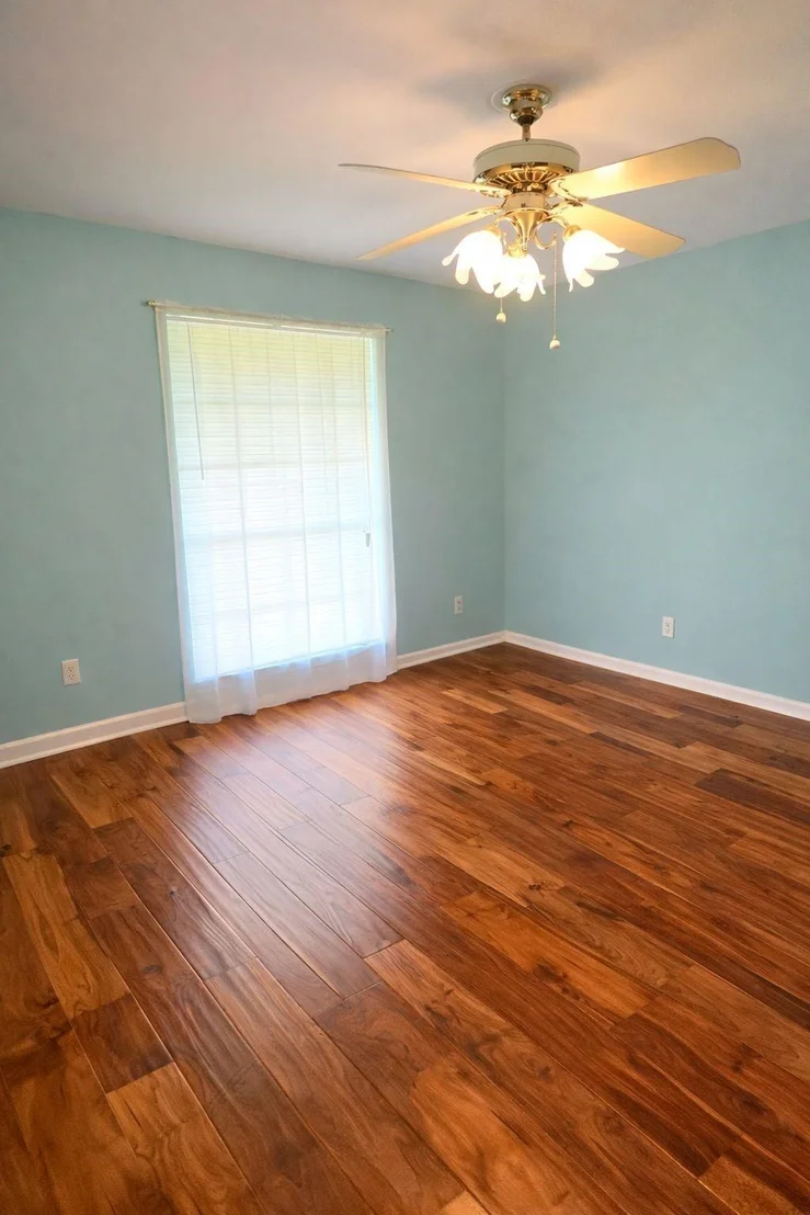 Photo of 117 Laughlin Road