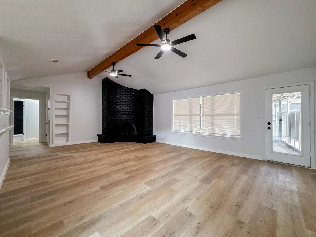 Photo of 4934 Whispering Falls Drive