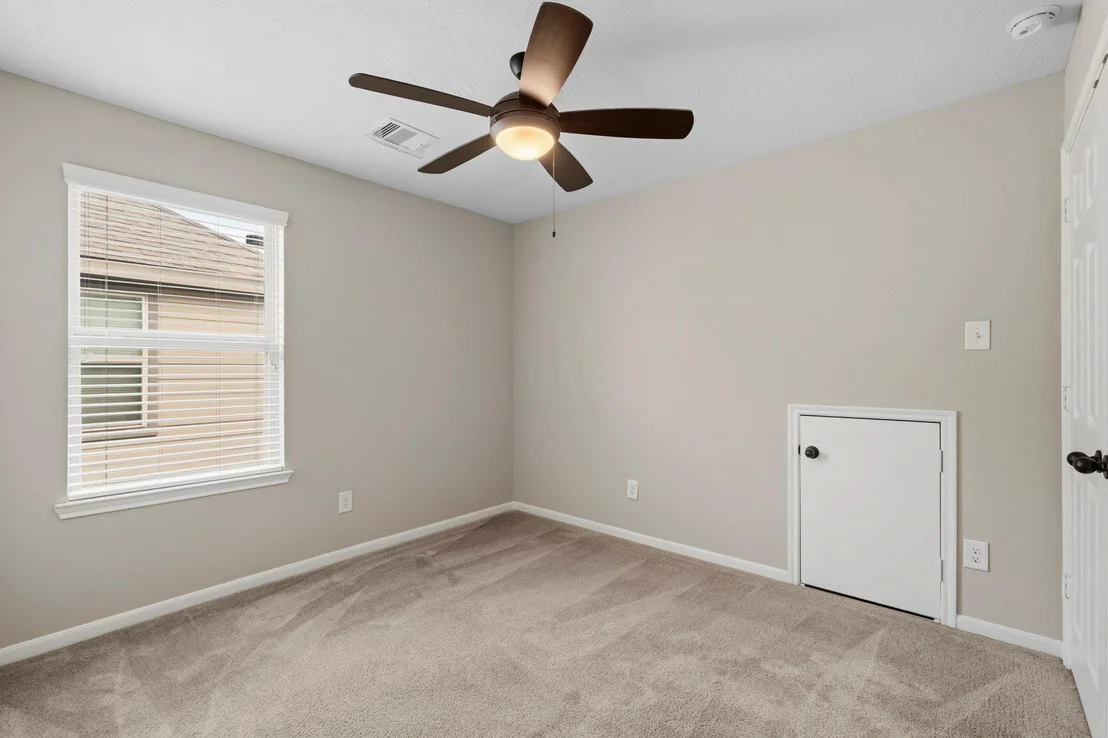 Photo of 6014 Rivergrove Bend Drive
