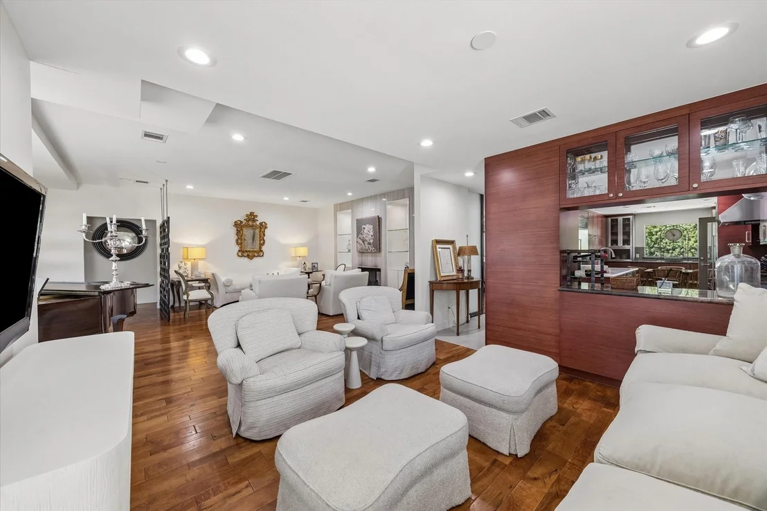 Photo of 623 Pinehaven Drive