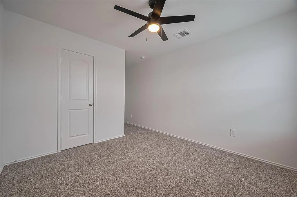 Photo of 5422 Evergreen Heights Lane