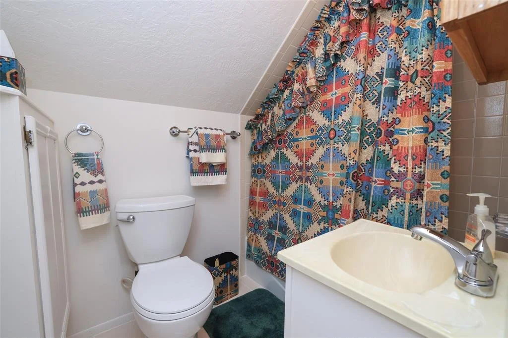 Photo of 9239 Walnut Road