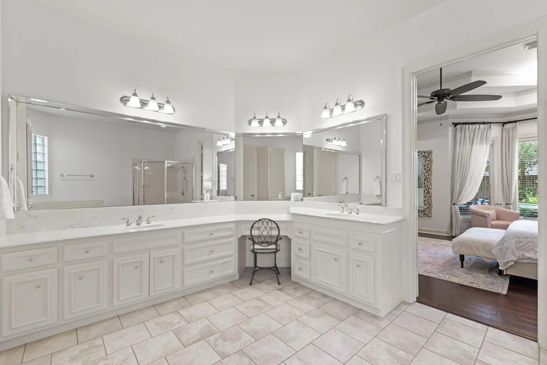 Photo of 3602 Vashon Lane