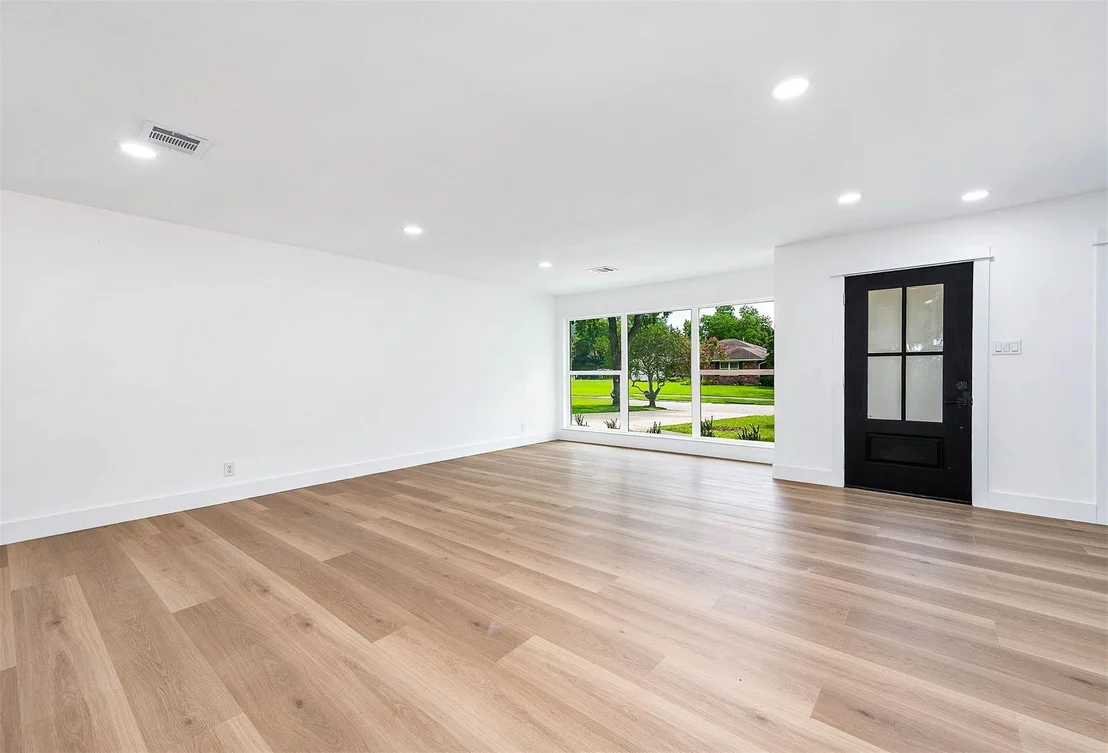 Photo of 10814 Moonlight Drive