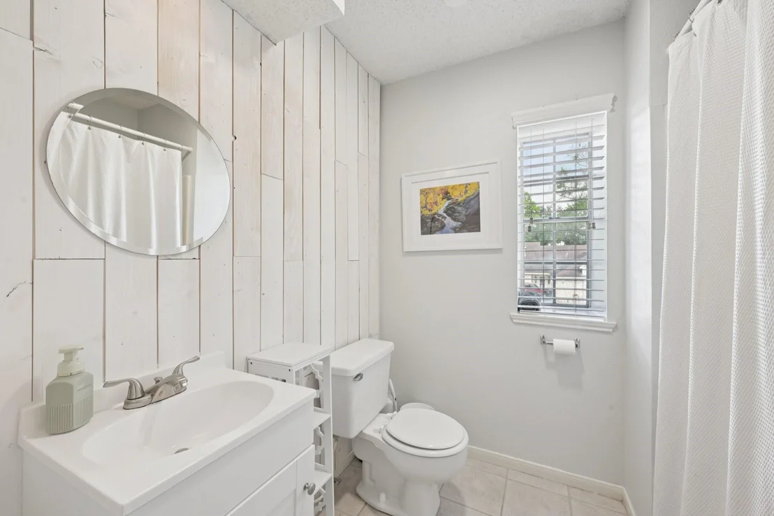Photo of 3218 Knoll West Drive