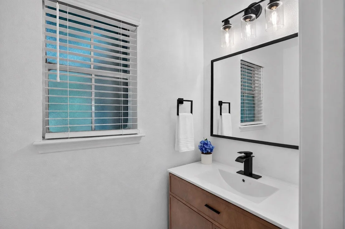 Photo of 4323 Pine Shadows Street