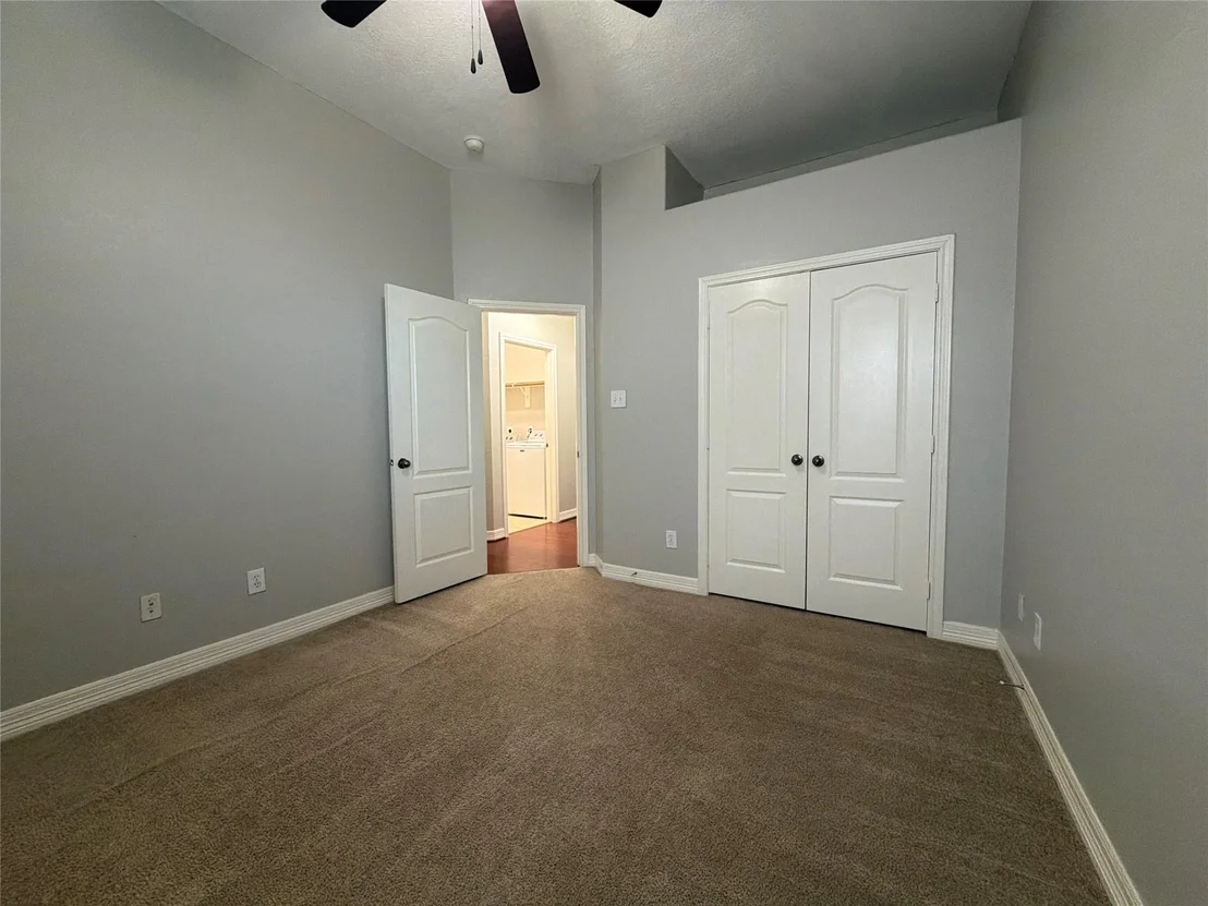 Photo of 9411 Silver Ridge Drive