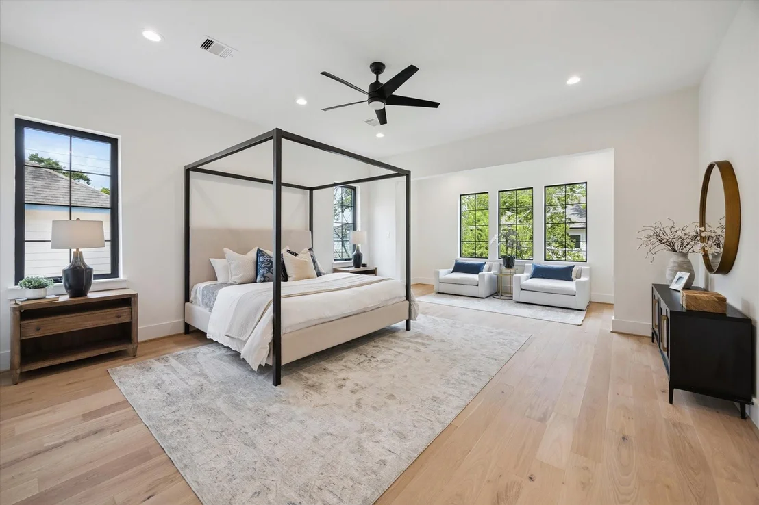 Photo of 938 Gardenia Drive