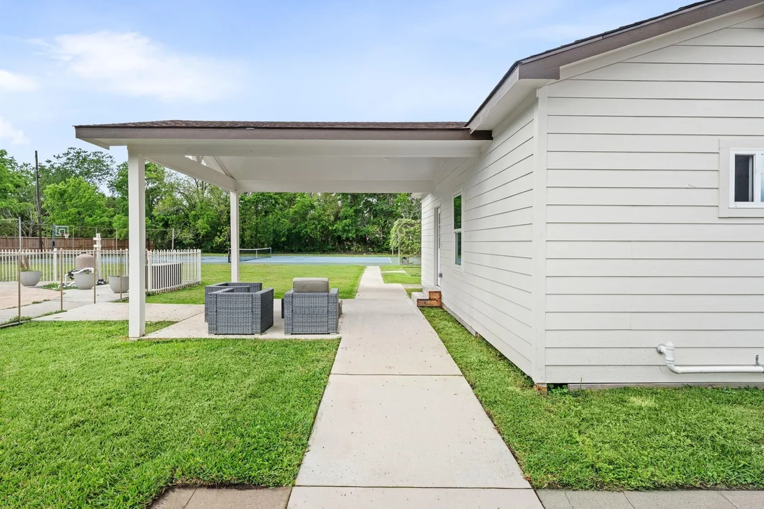 Photo of 8800 Brae Acres Road