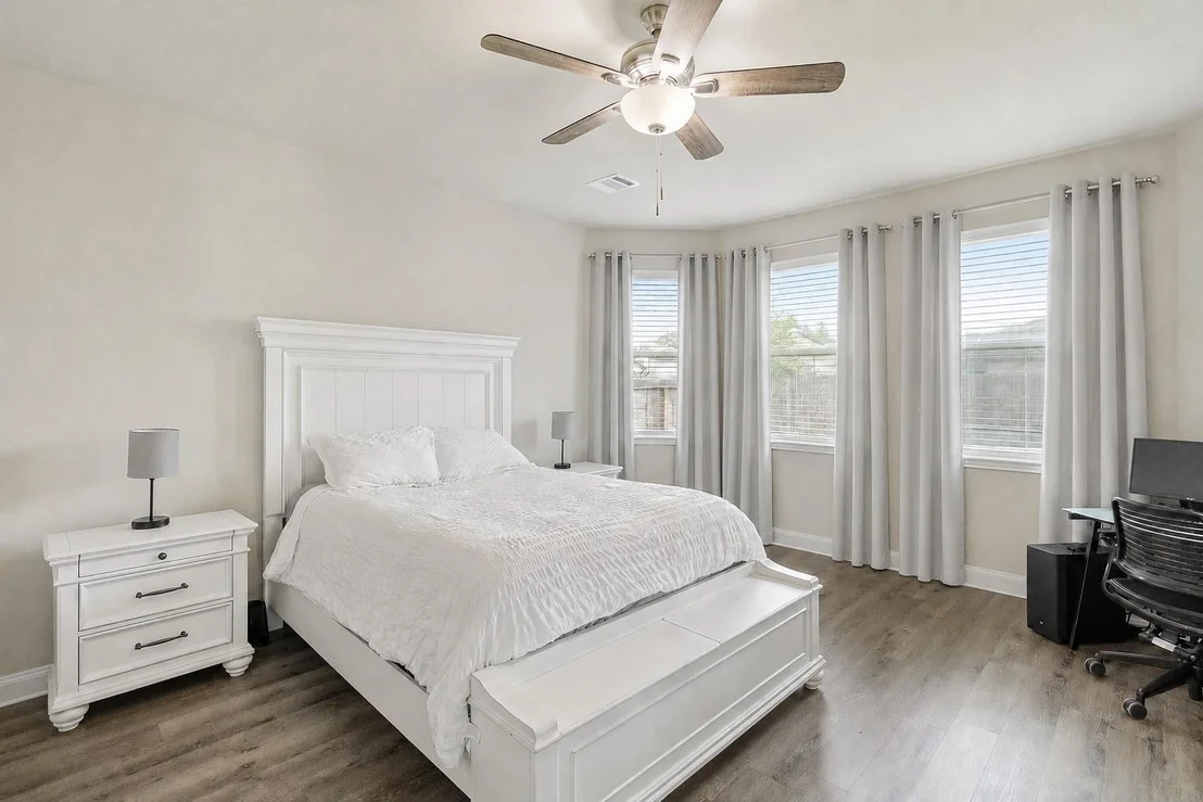 Photo of 3432 Wooded Lane