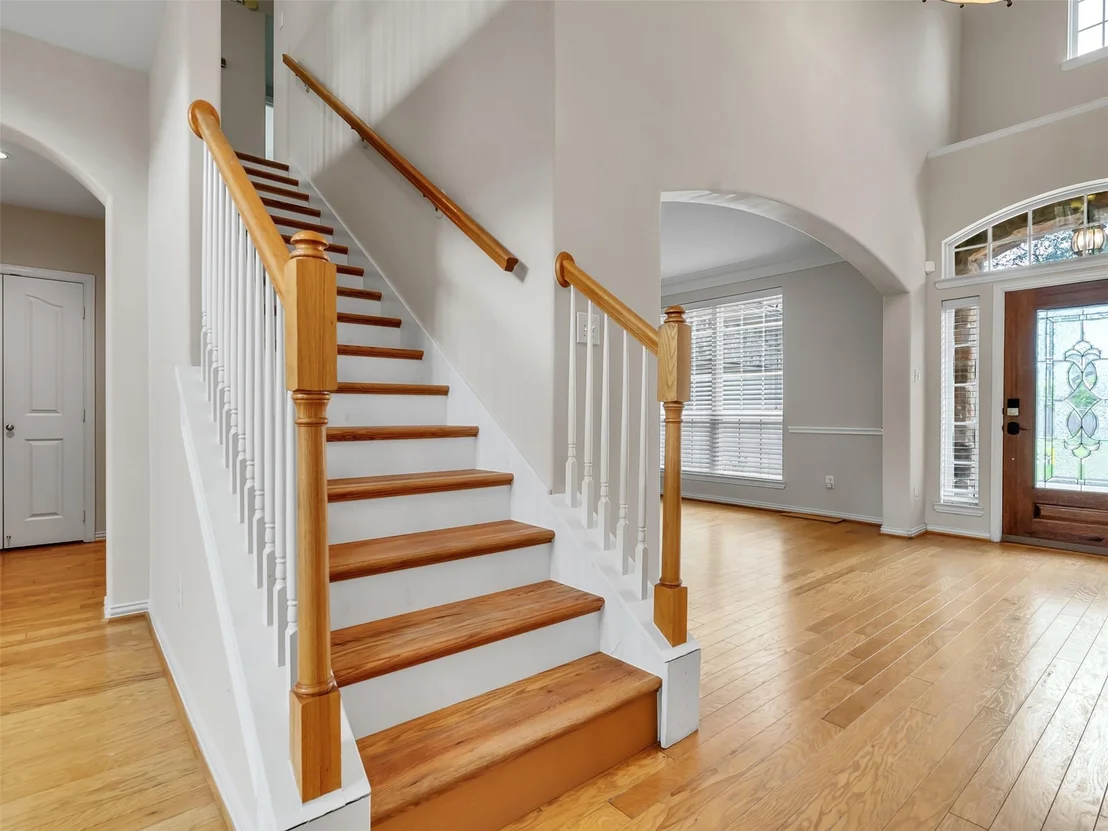 Photo of 2407 Beacon Pointe