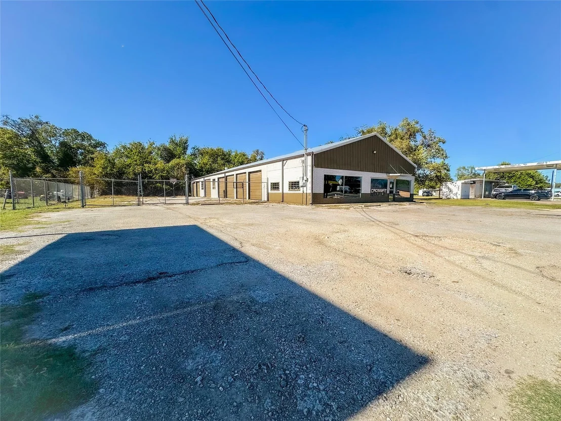 Photo of 1827 N Richmond Road
