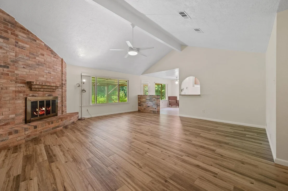 Photo of 19907 Lions Gate Drive