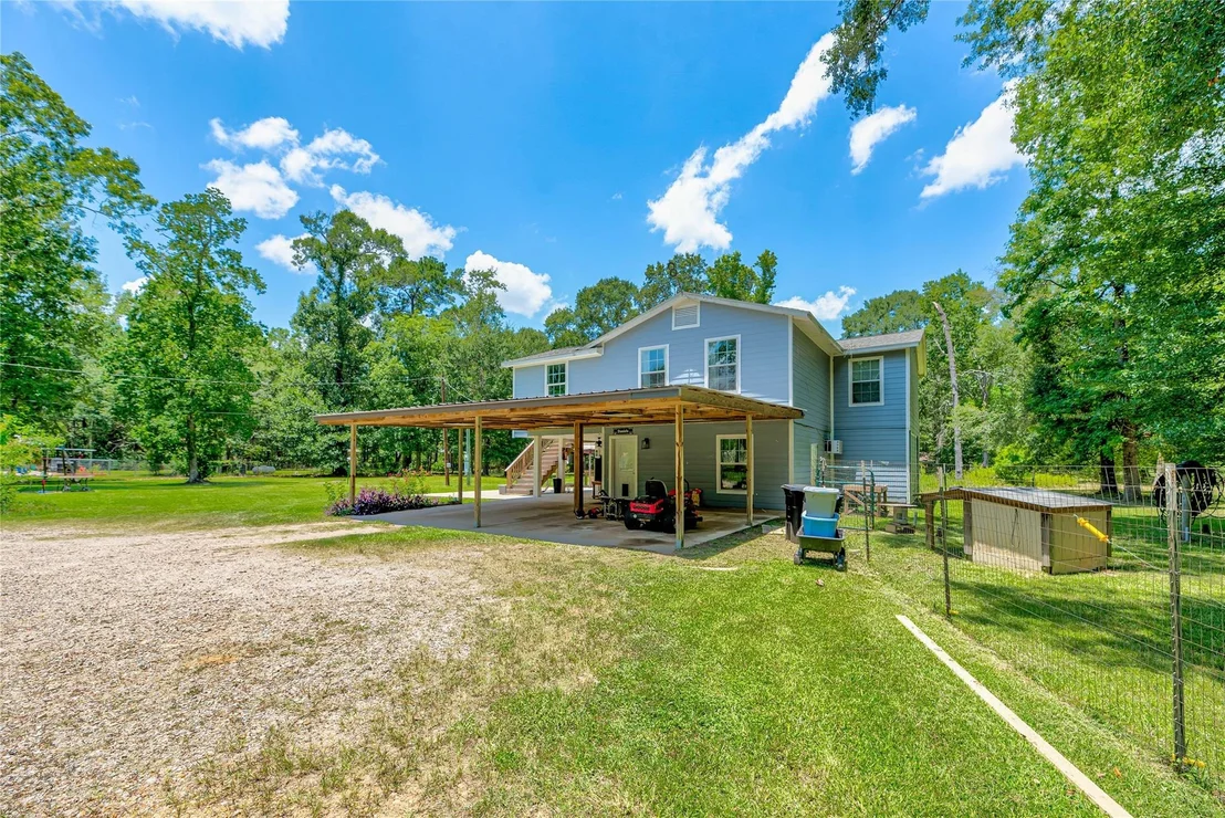 Photo of 445 County Road 3183 Road