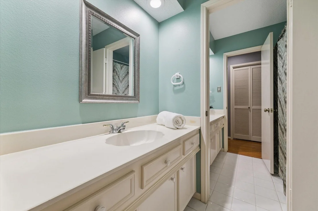 Photo of 4032 Heathersage Drive