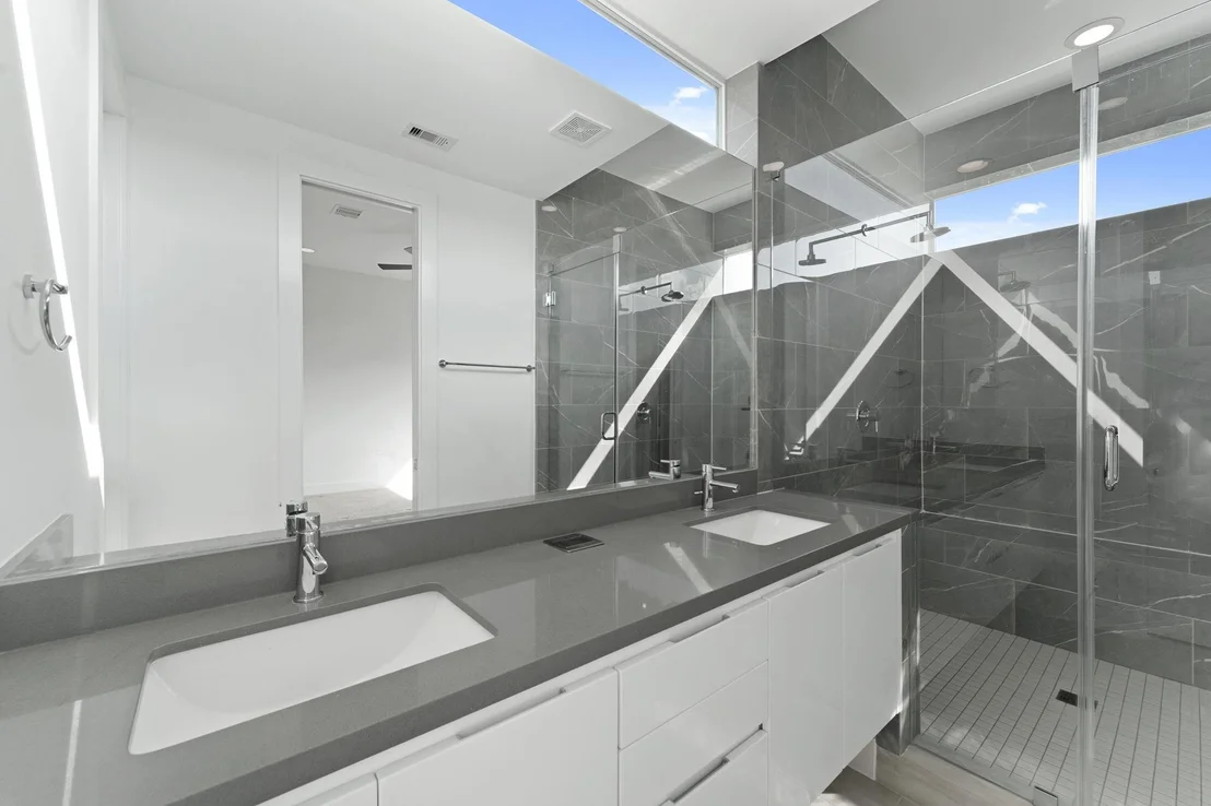 Photo of 2851 Decker Place