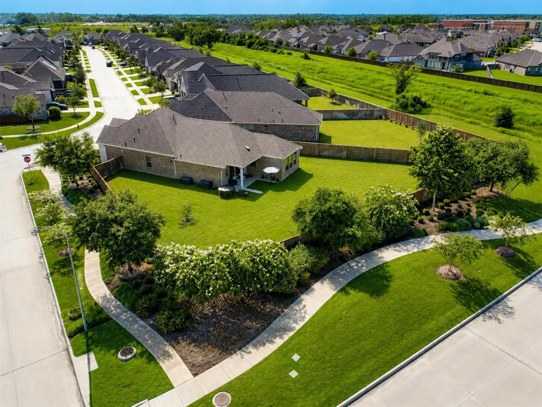 Photo of 4926 Morrison Drive