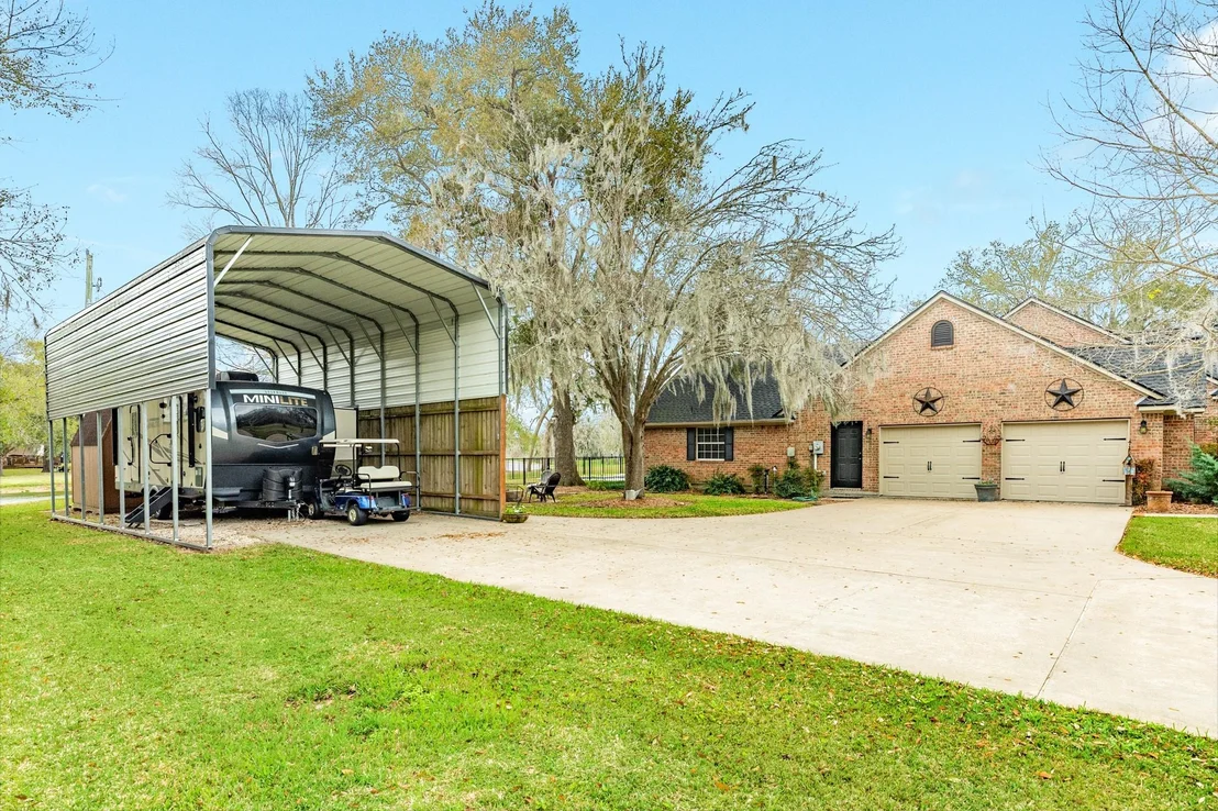 Photo of 2403 Whitetail Lane
