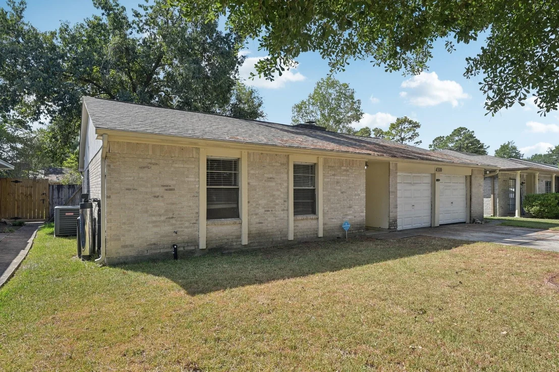 Photo of 4310 Towergate Drive