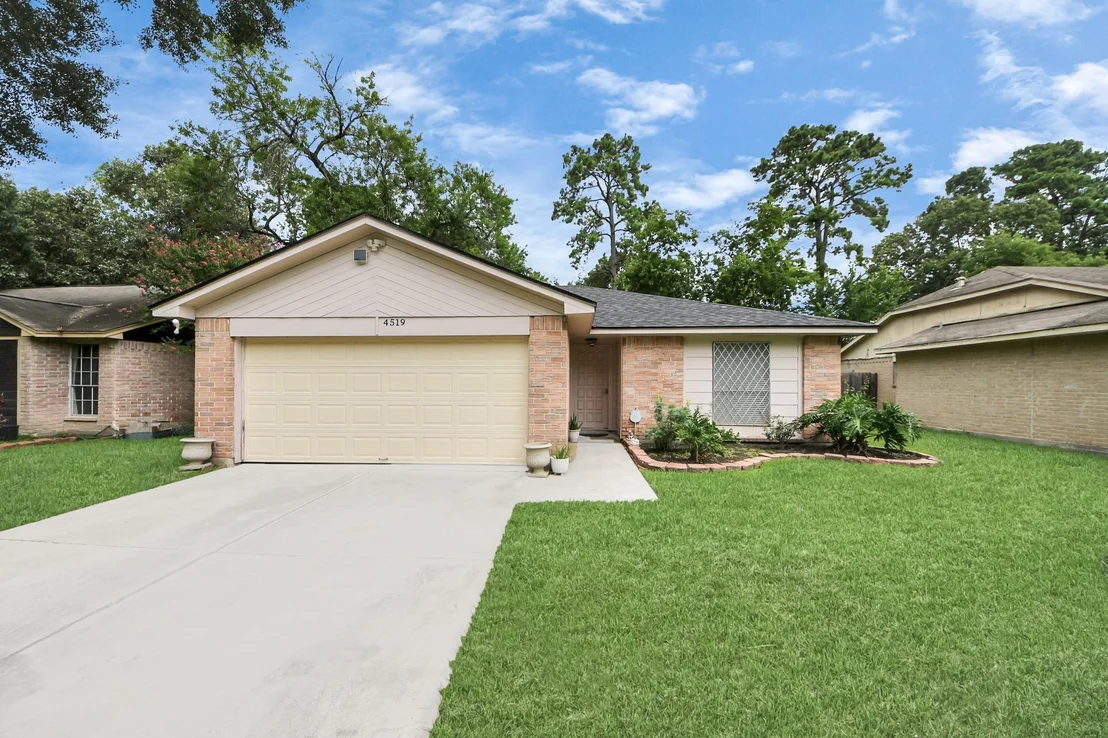 Photo of 4519 Towergate Drive