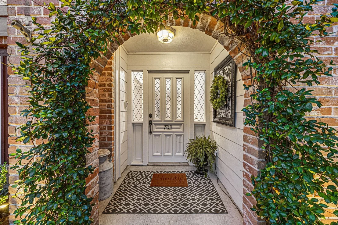 Photo of 703 Cranfield Court