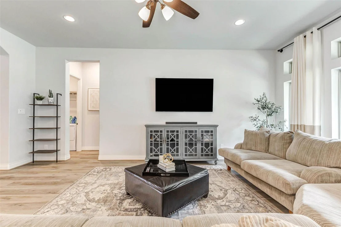 Photo of 1618 Hackberry Heights Drive
