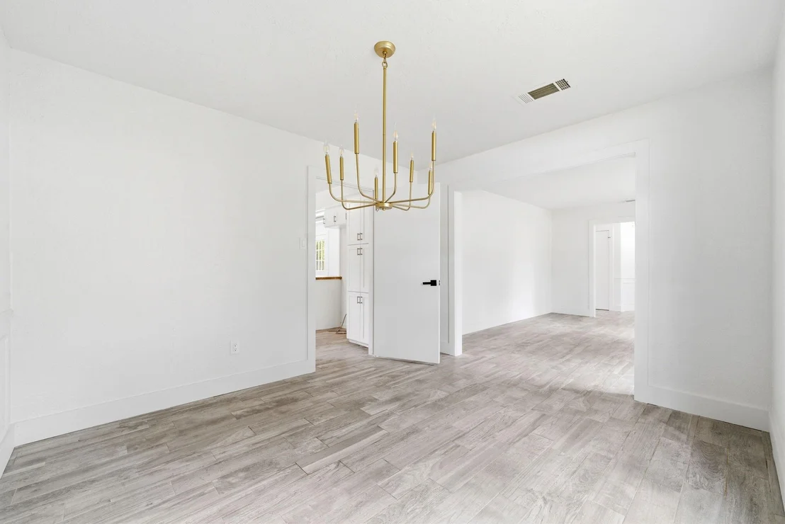 Photo of 8131 Theisswood Road