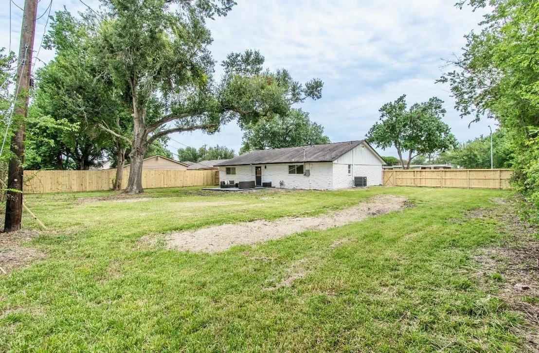 Photo of 4010 Ebbtide Drive