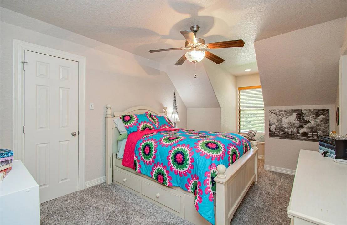 Photo of 805 Enchanted Oaks Drive