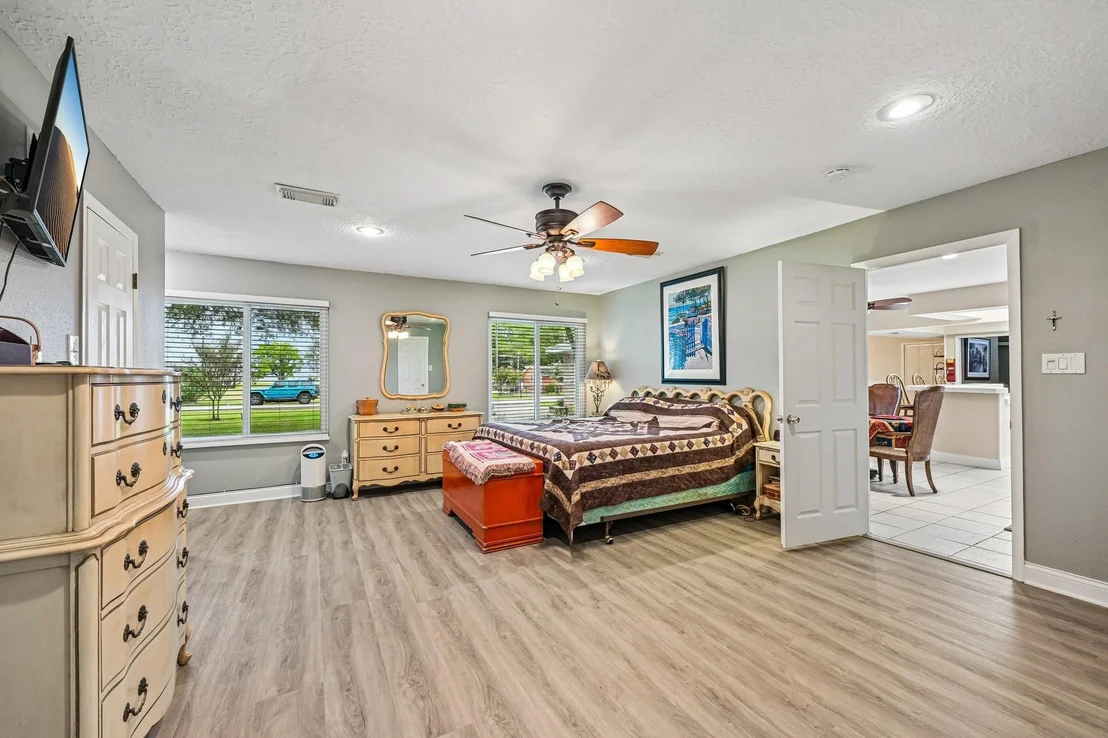 Photo of 2535 Cliff Drive