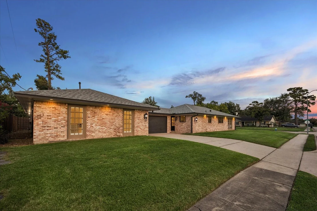 Photo of 6434 Pineshade Lane