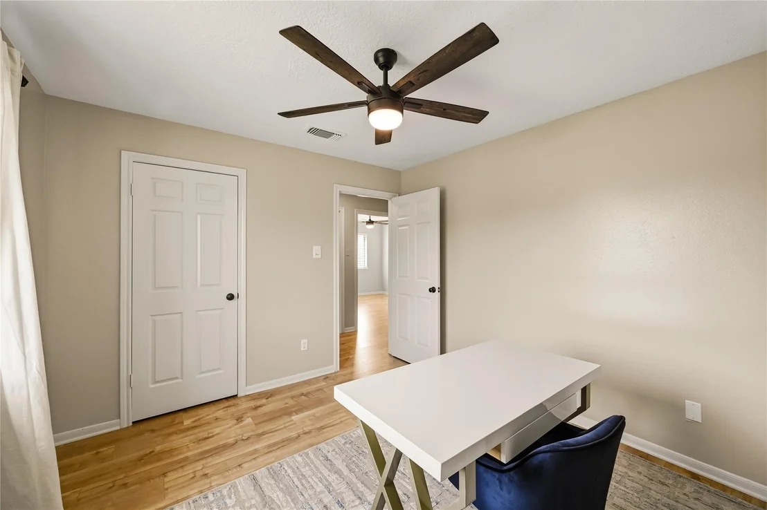 Photo of 706 Fernglade Drive