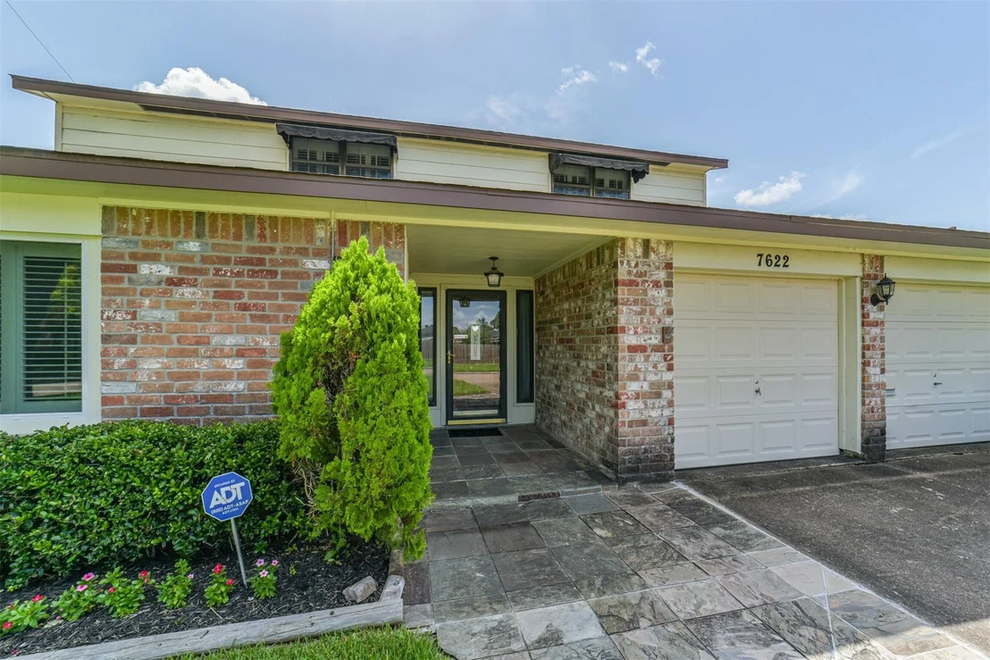 Photo of 7622 Eichler Drive