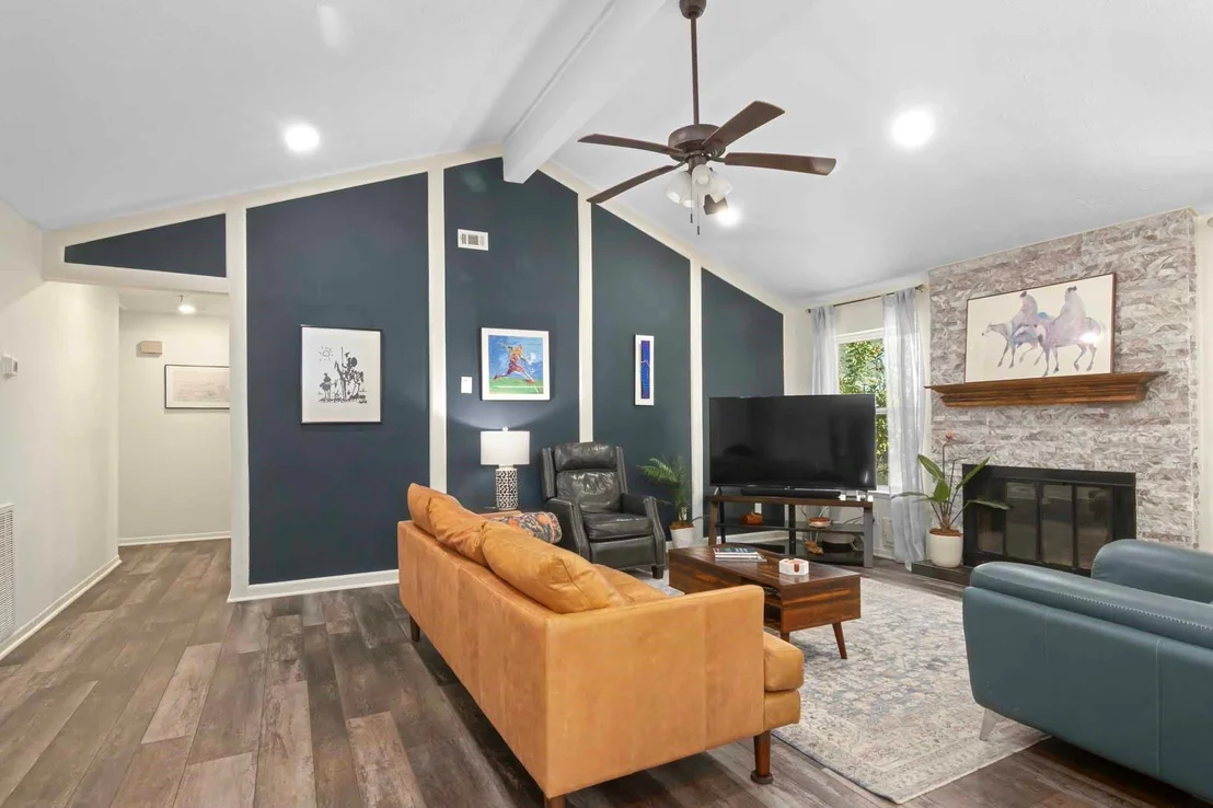 Photo of 2551 Buffalo Trail