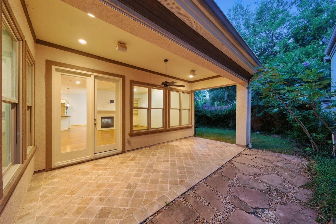 Photo of 2714 Stuart Manor
