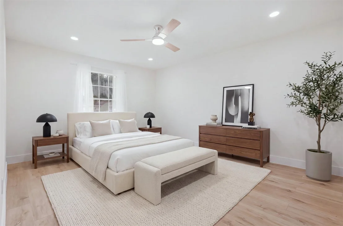 Photo of 8119 Pine Green Lane