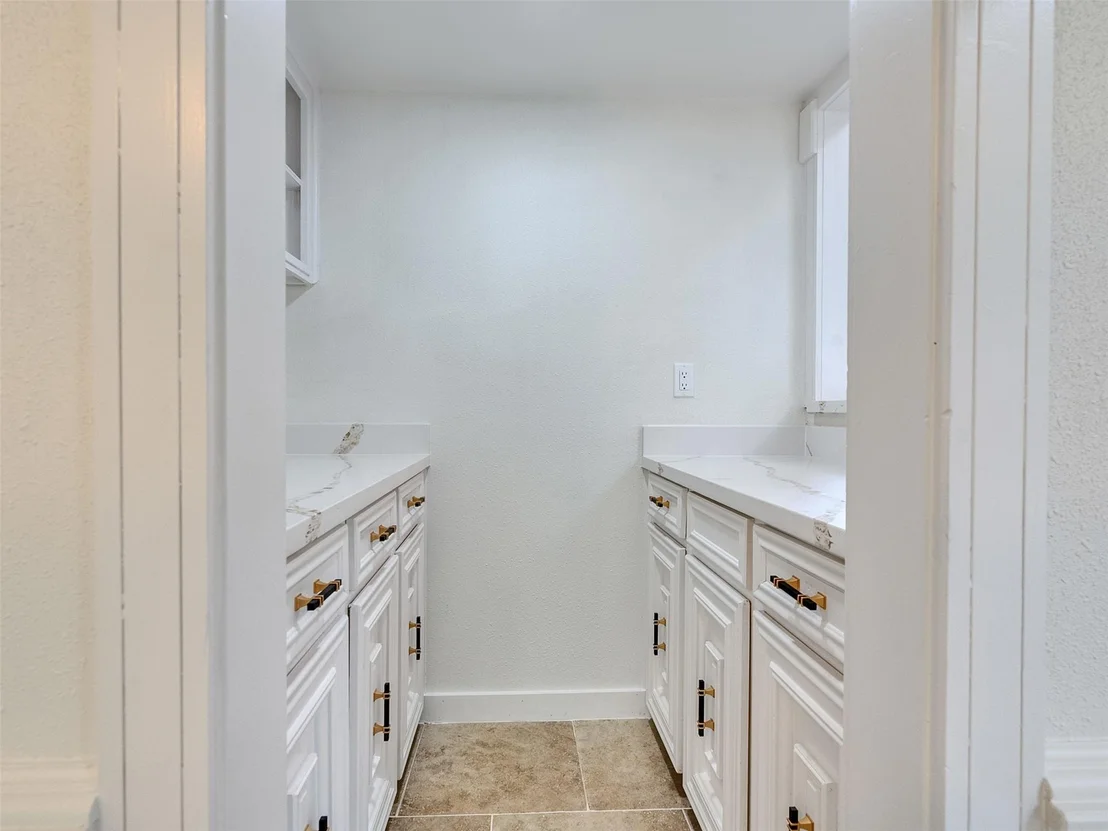 Photo of 8322 Oak Moss Drive