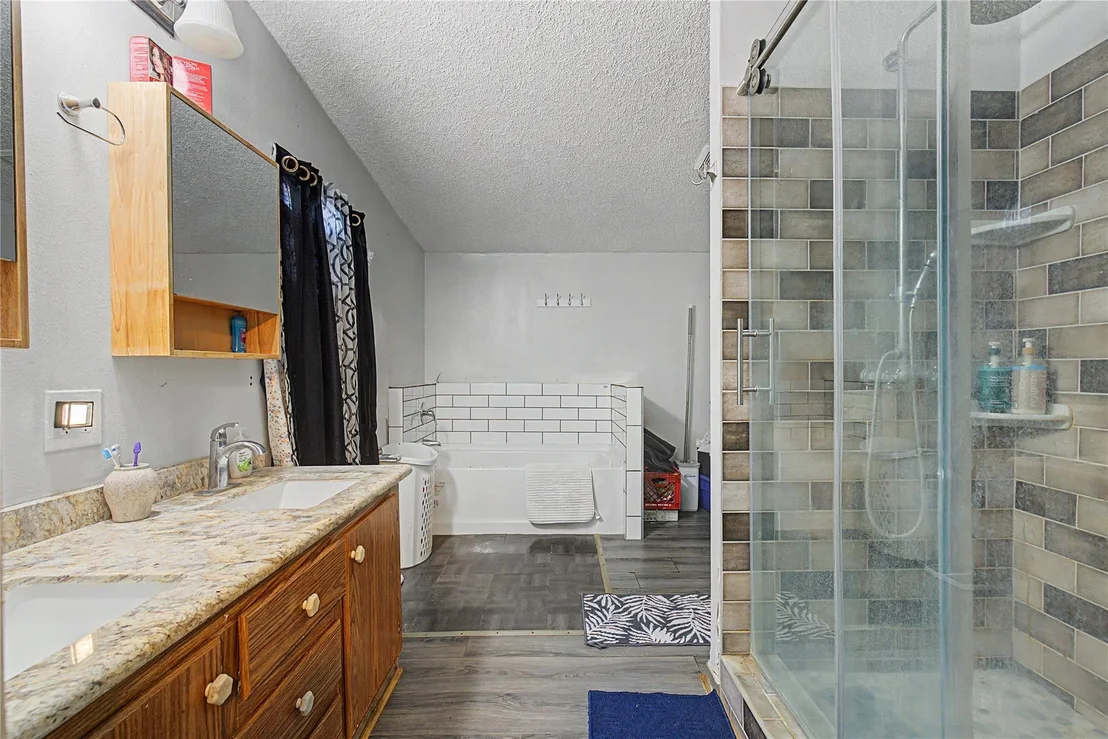 Photo of 149 E Austin Avenue