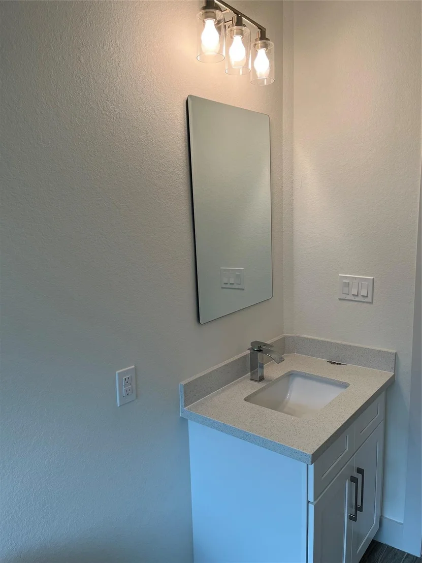 Photo of 2291 Riverside Drive