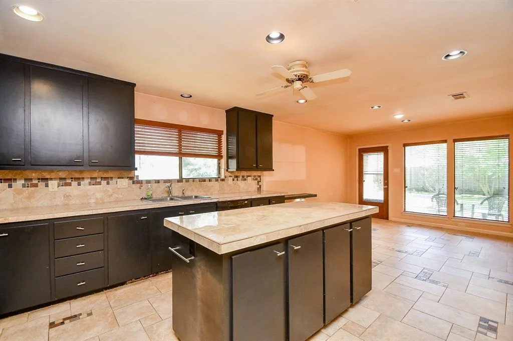 Photo of 10303 Chevy Chase Drive