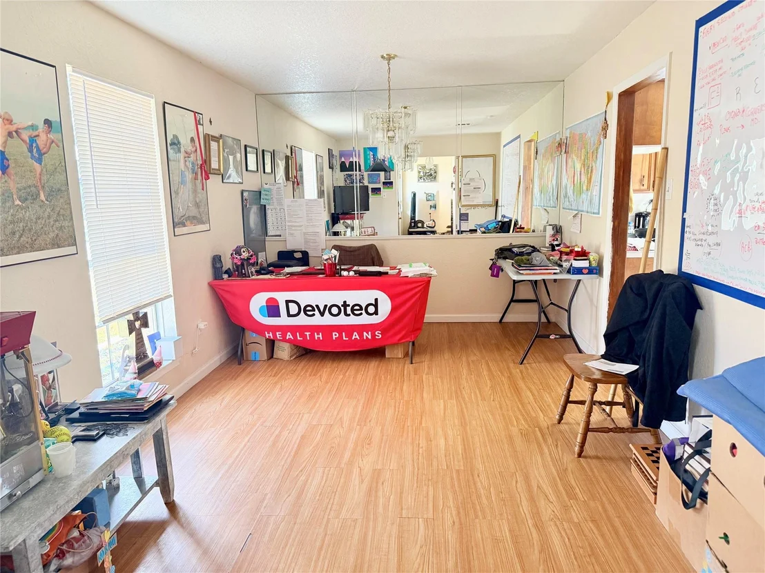 Photo of 2112 Rose Road