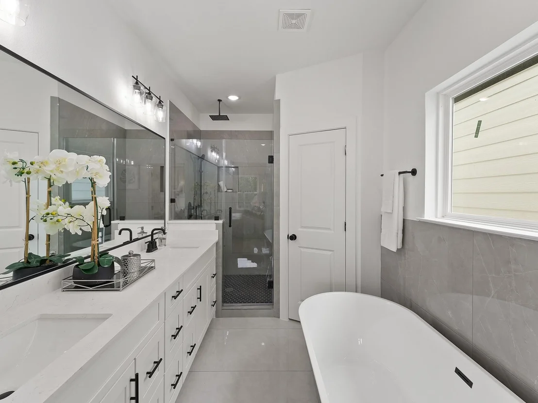 Photo of 4816 Cochran Street