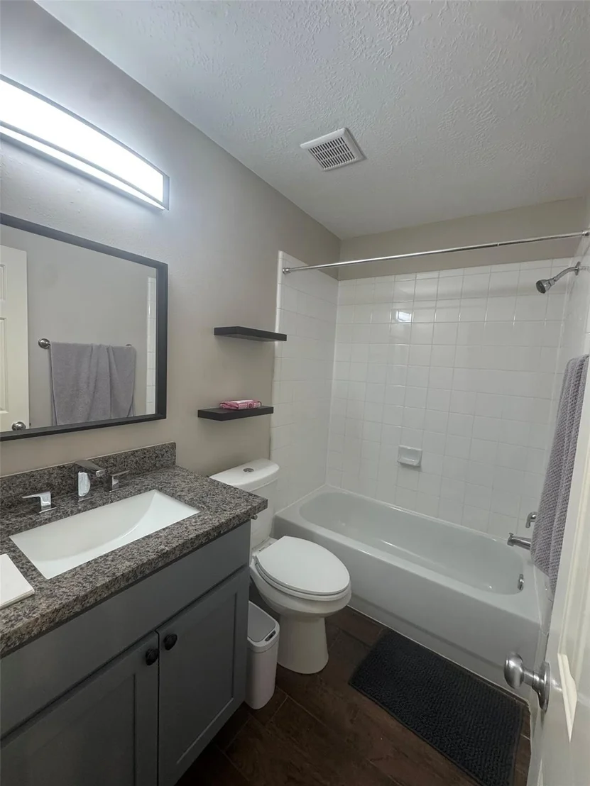 Photo of 6007 Shining Leaf Court