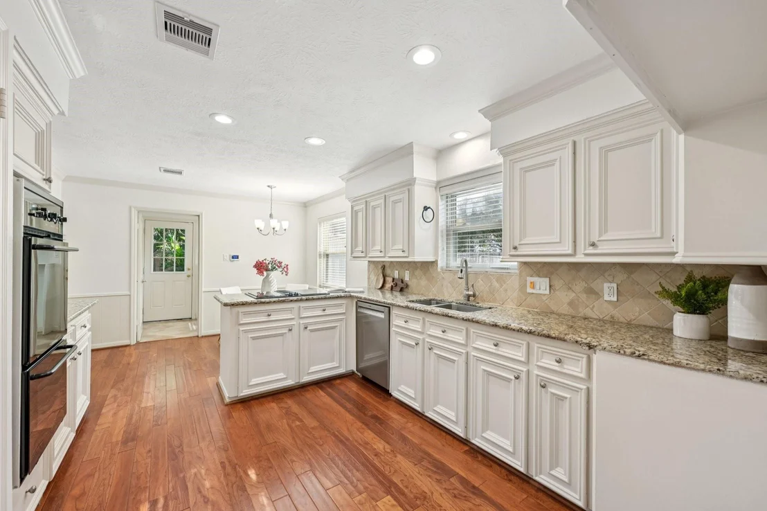Photo of 11003 Overbrook Lane
