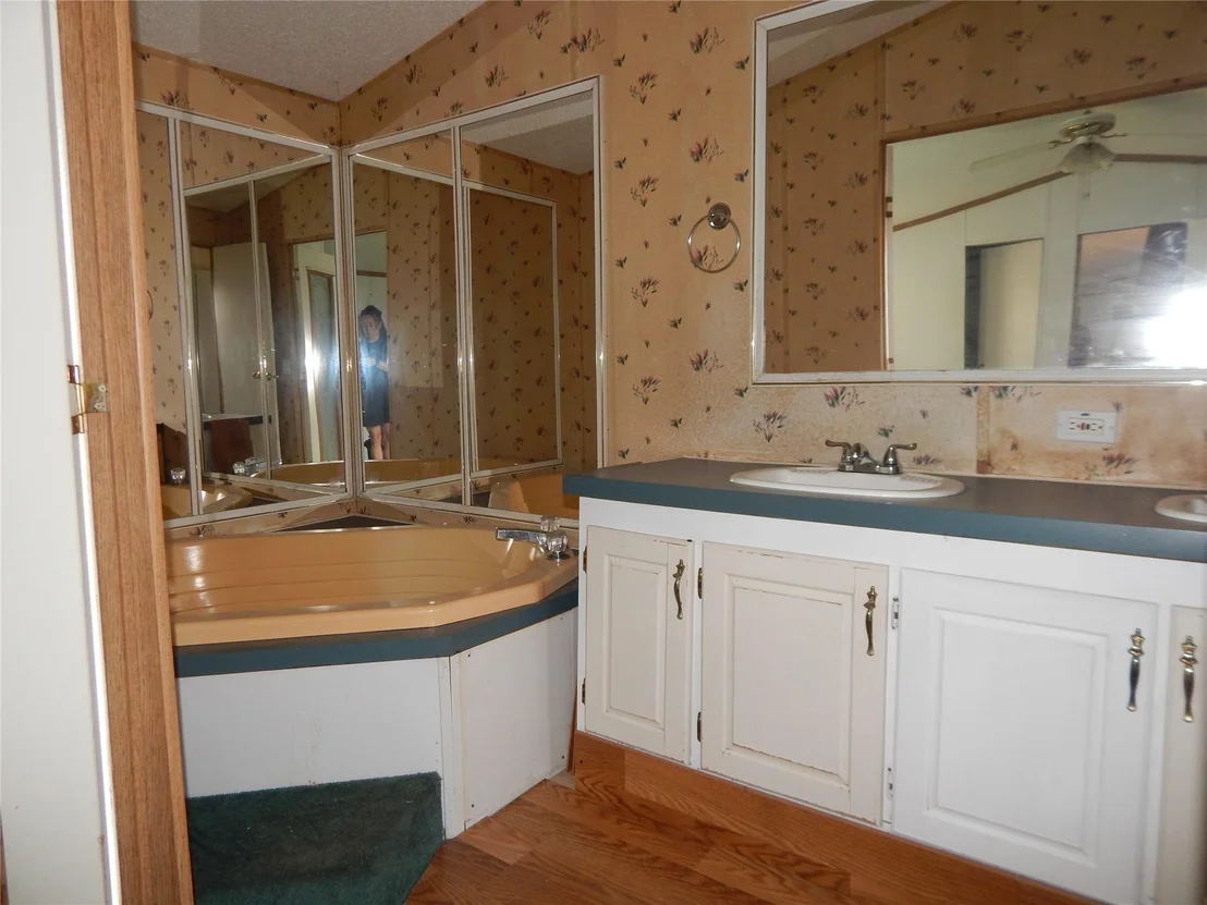 Photo of 9343 Greens Road