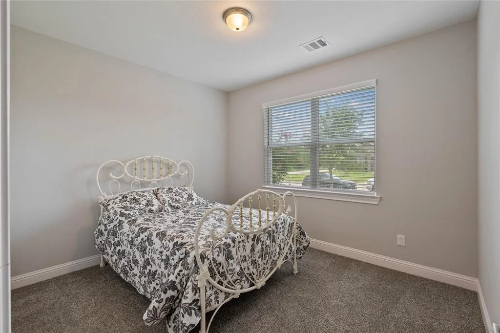 Photo of 19075 Minero Lane