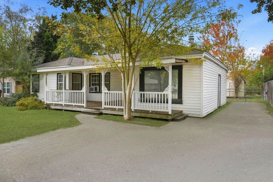Photo of 304 Baker Drive