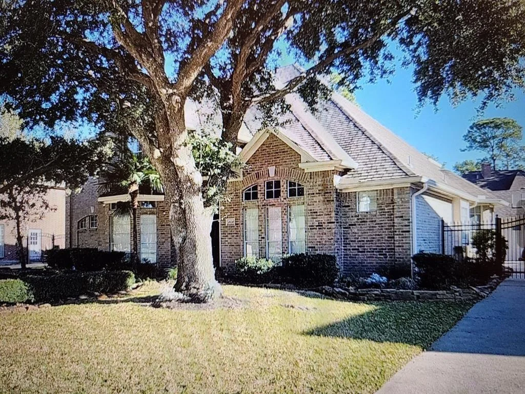 Photo of 18410 Bull Pine Drive