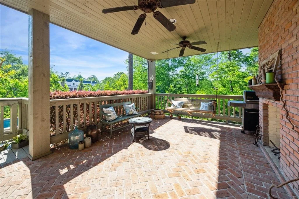 Photo of 15 River Circle