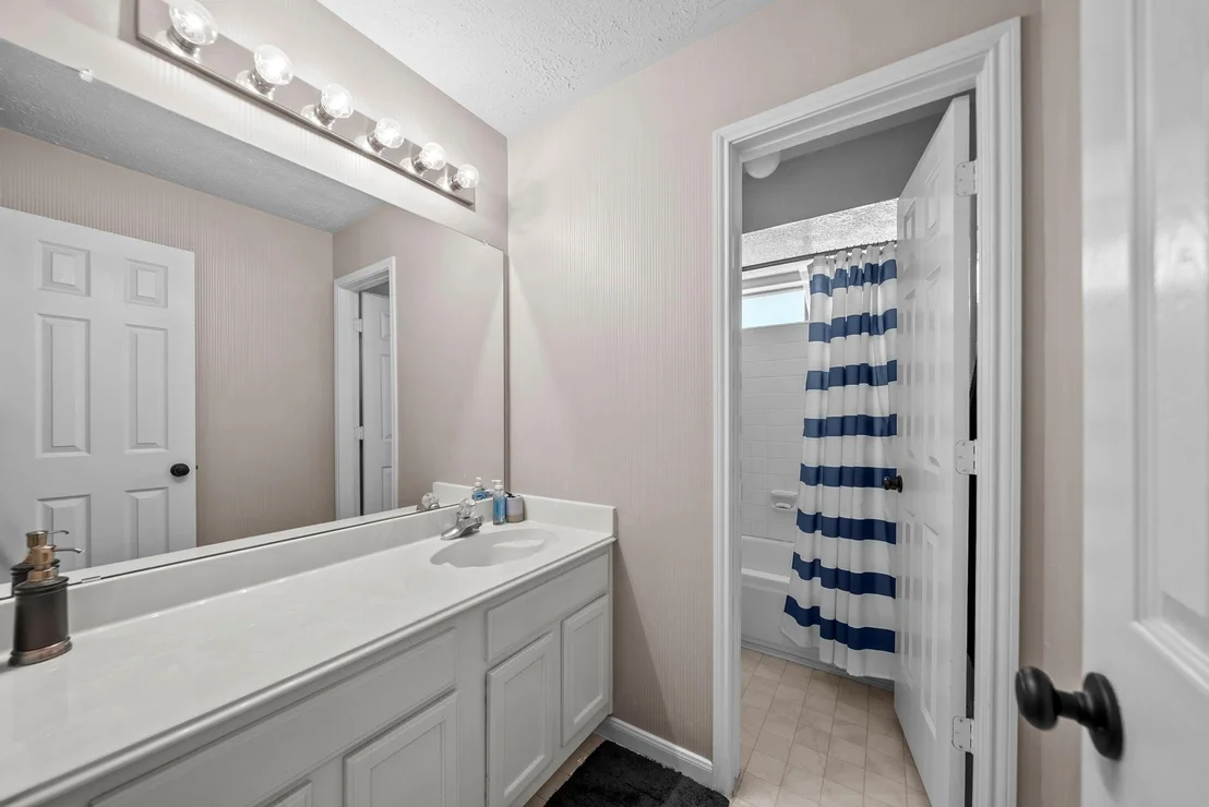 Photo of 11323 Chestnut Woods Trail